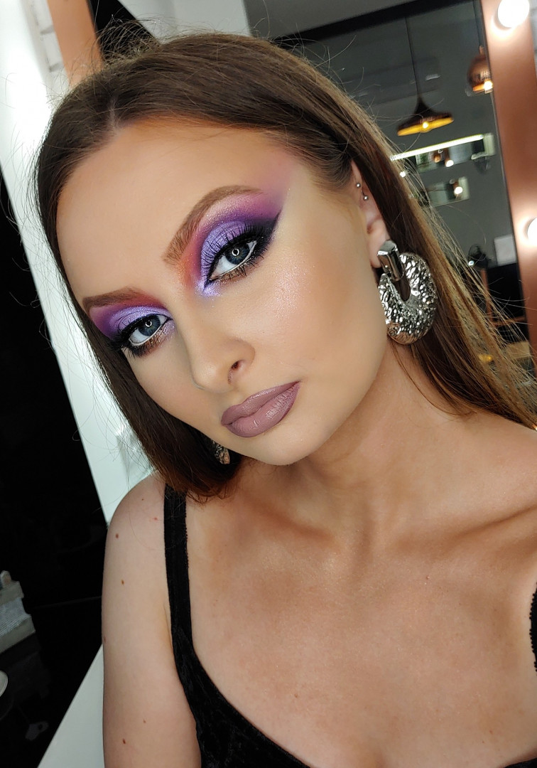 Gloss studio #nis Make-up / šminkanje Profesionalno šminkanje + veštačke trepavice