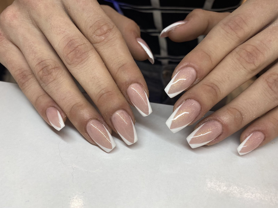 Korekcija ojačavanja / nadogradnje / izlivanja noktiju + french - Alfaparf Nails, Beograd Korekcija noktiju Nokti Korekcija noktiju, Beograd, Karaburma, Višnjička banja
