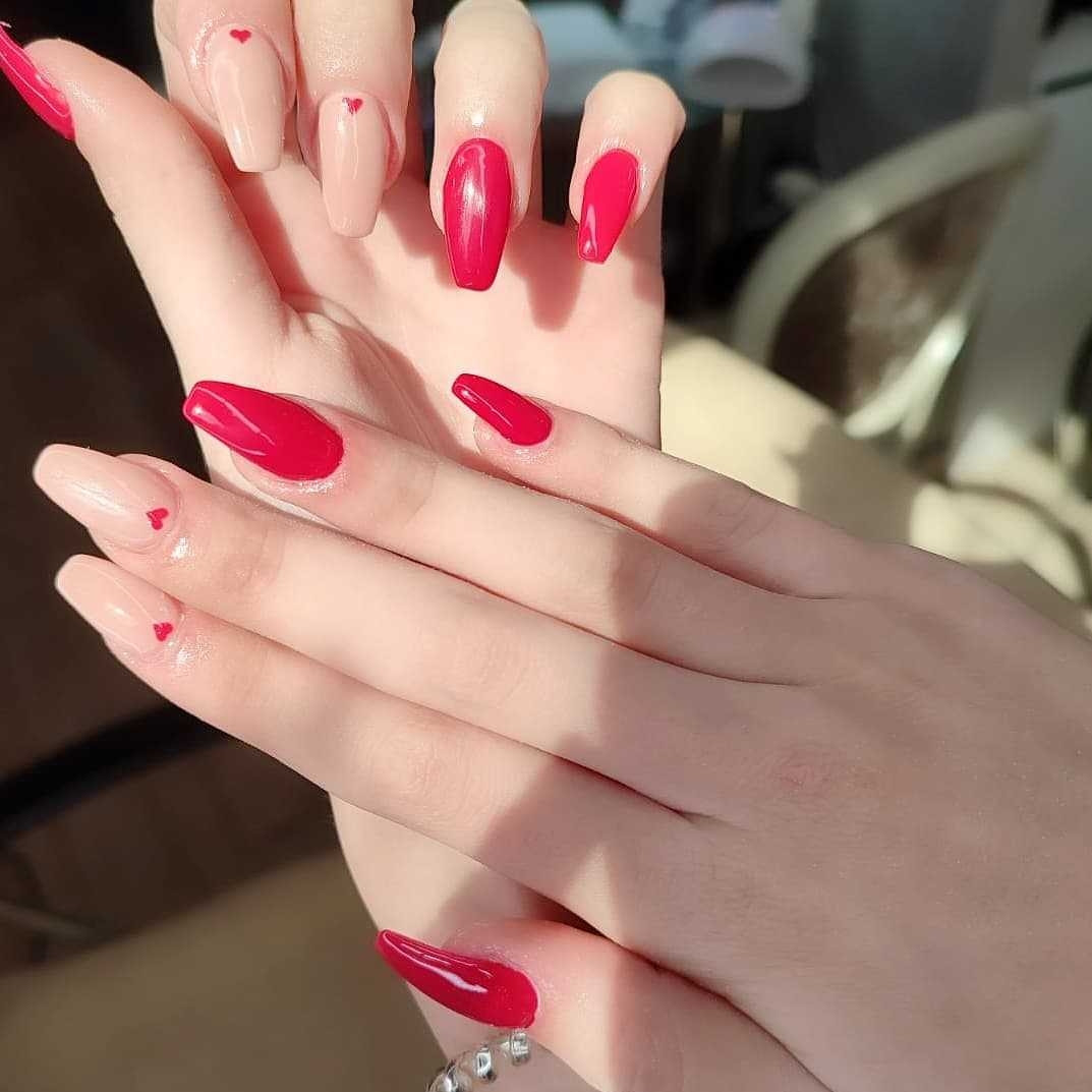 Bibi beauty centar #beograd Ukrašavanje noktiju Izlivanje noktiju + nail art