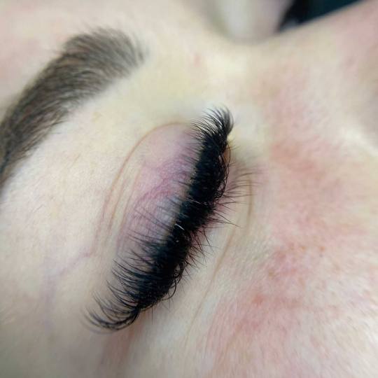 Ashanti Beauty Salon & Academy #beograd Nadogradnja trepavica Nadogradnja svilenih trepavica - mix m