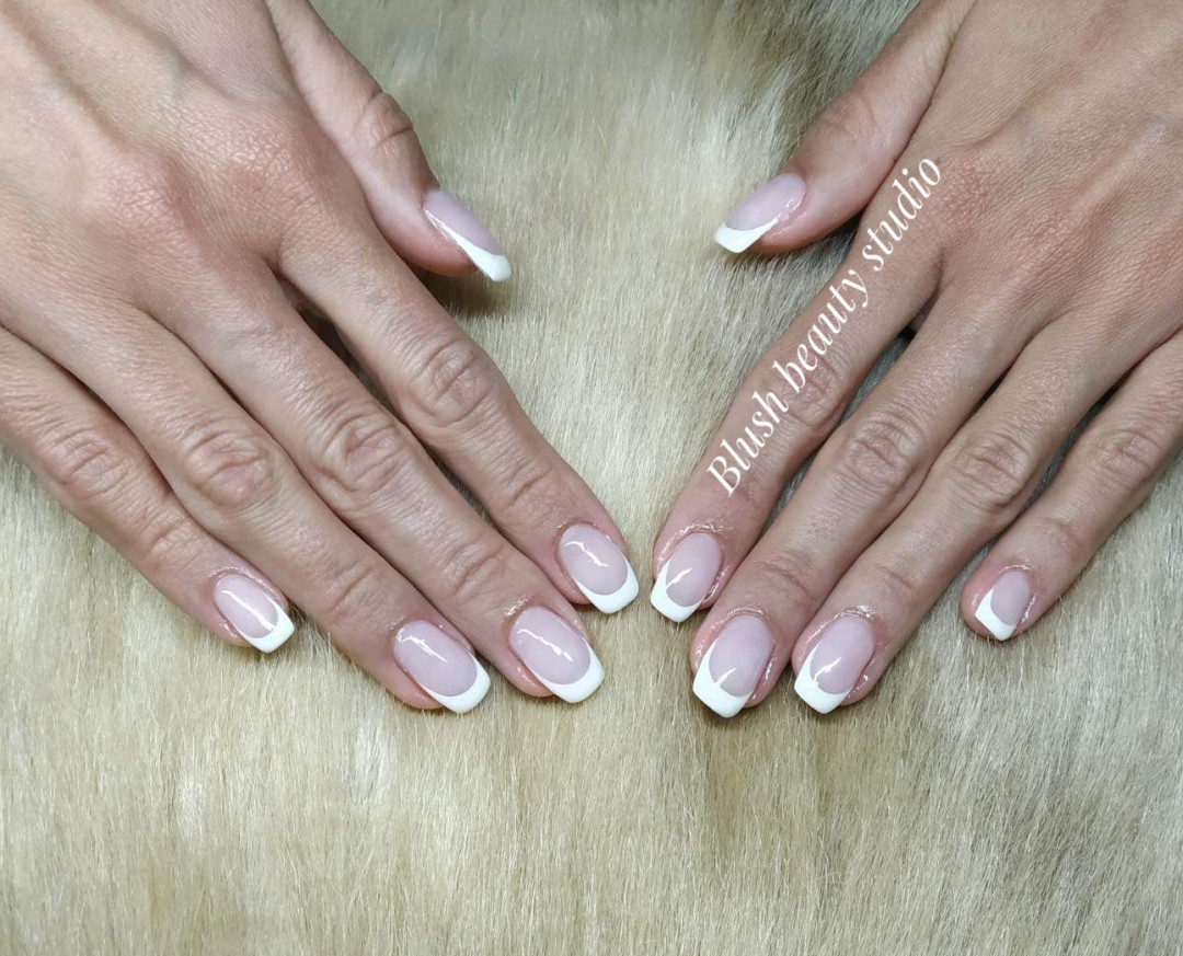 Blush Beauty Studio #beograd Manikir Manikir + gel lak - S dužina