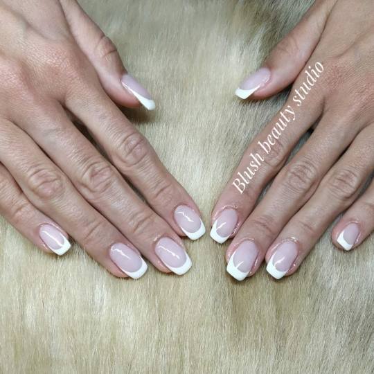 Blush Beauty Studio #beograd Manikir Manikir + gel lak - S dužina
