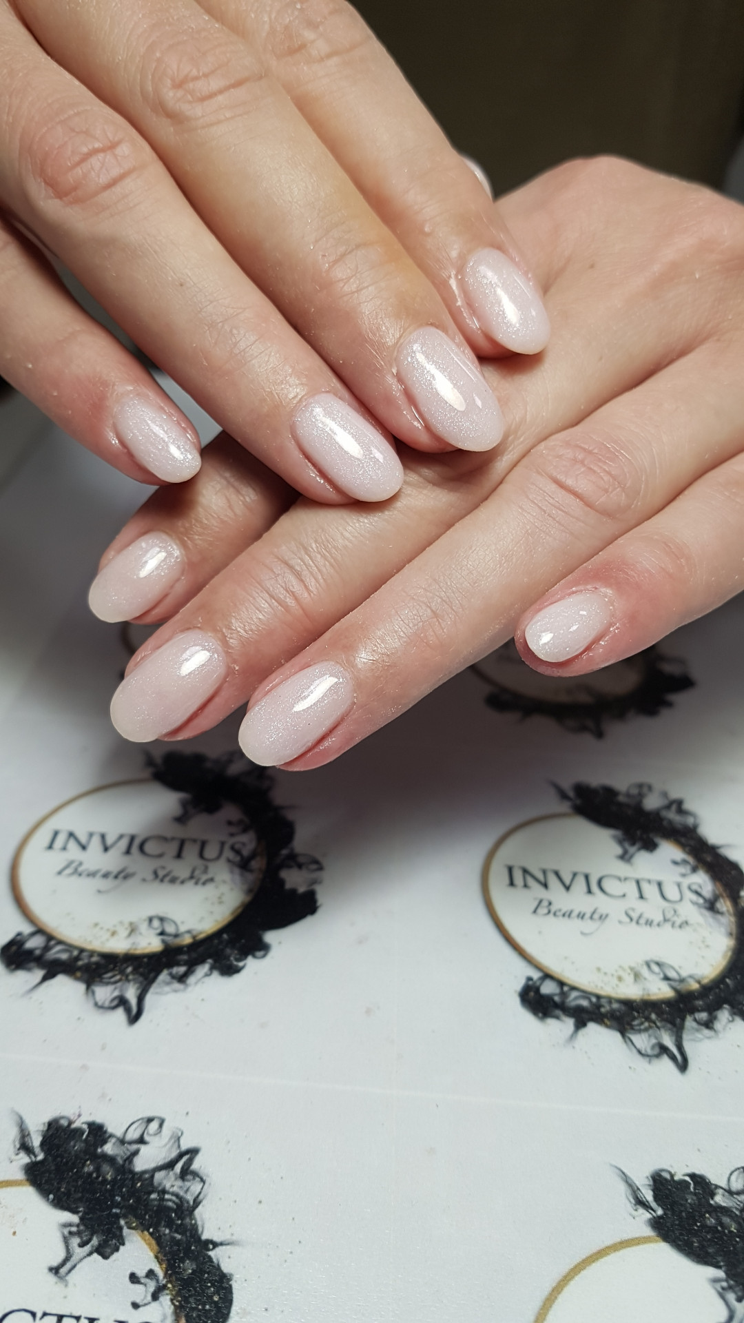 Invictus #beograd Ojačavanje noktiju Ojačavanje prirodnih noktiju gelom - S dužina
