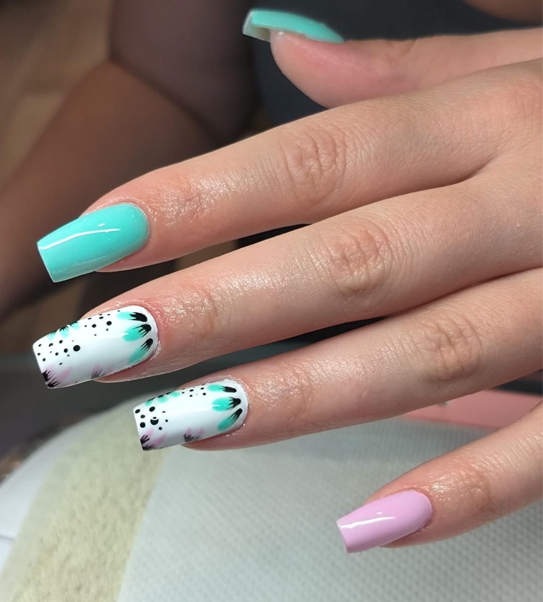 Bibi beauty centar #beograd Ukrašavanje noktiju Izlivanje noktiju + nail art
