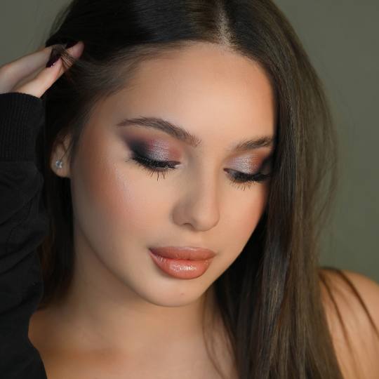 Ivana Vit #beograd Make-up / šminkanje Profesionalno šminkanje - glam šminka Glam šminka za svak