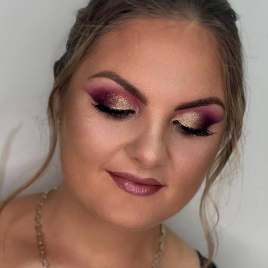 M Studio 0303 #novisad Make-up / šminkanje Profesionalno šminkanje + veštačke trepavice