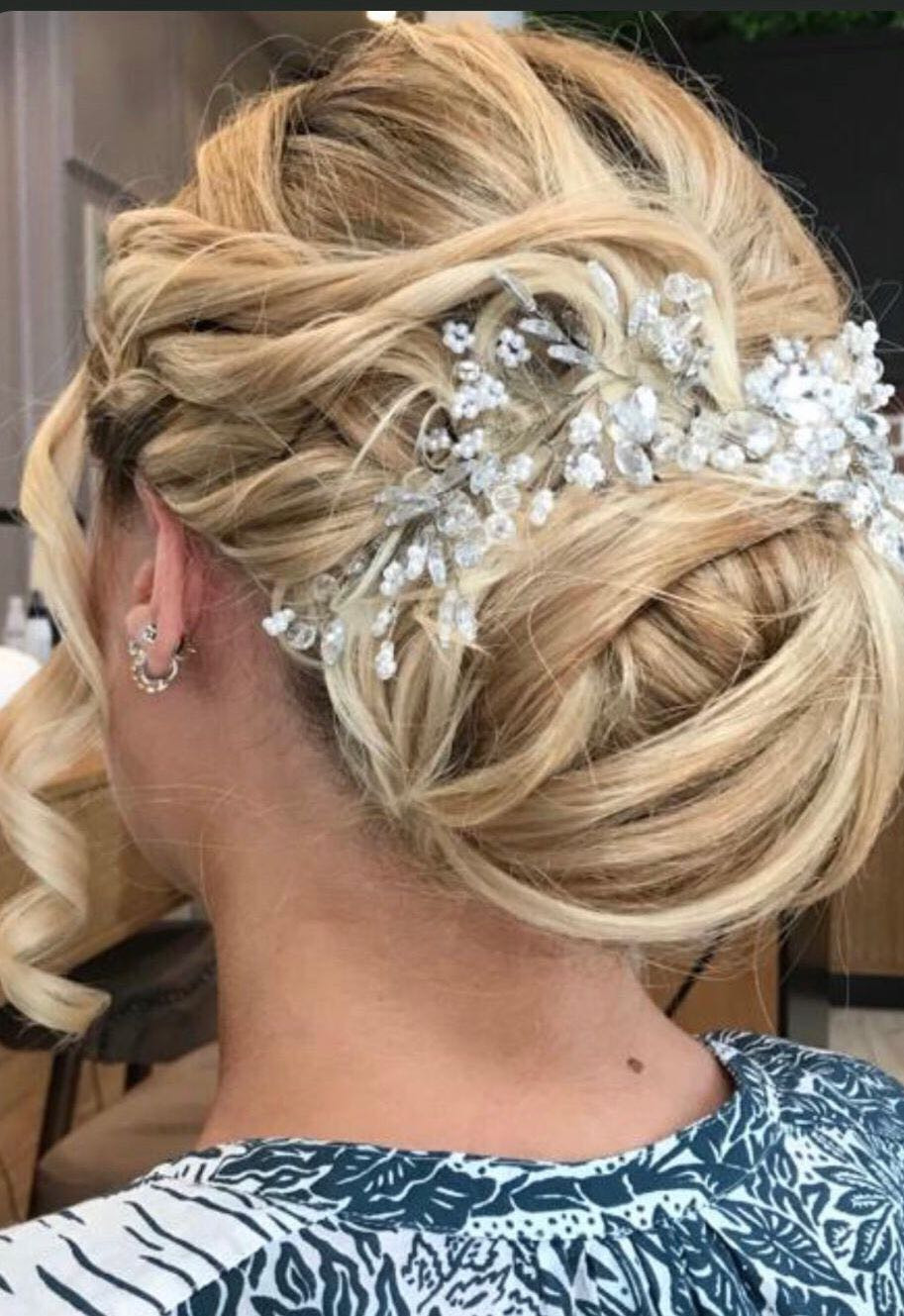 Bibi beauty centar #beograd Svečane i frizure za svadbu Svečana frizura - ekstra duga kosa