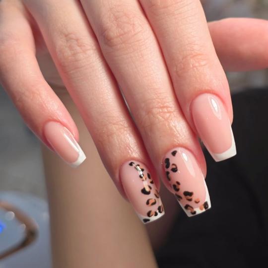 Esthetique Privé usluga