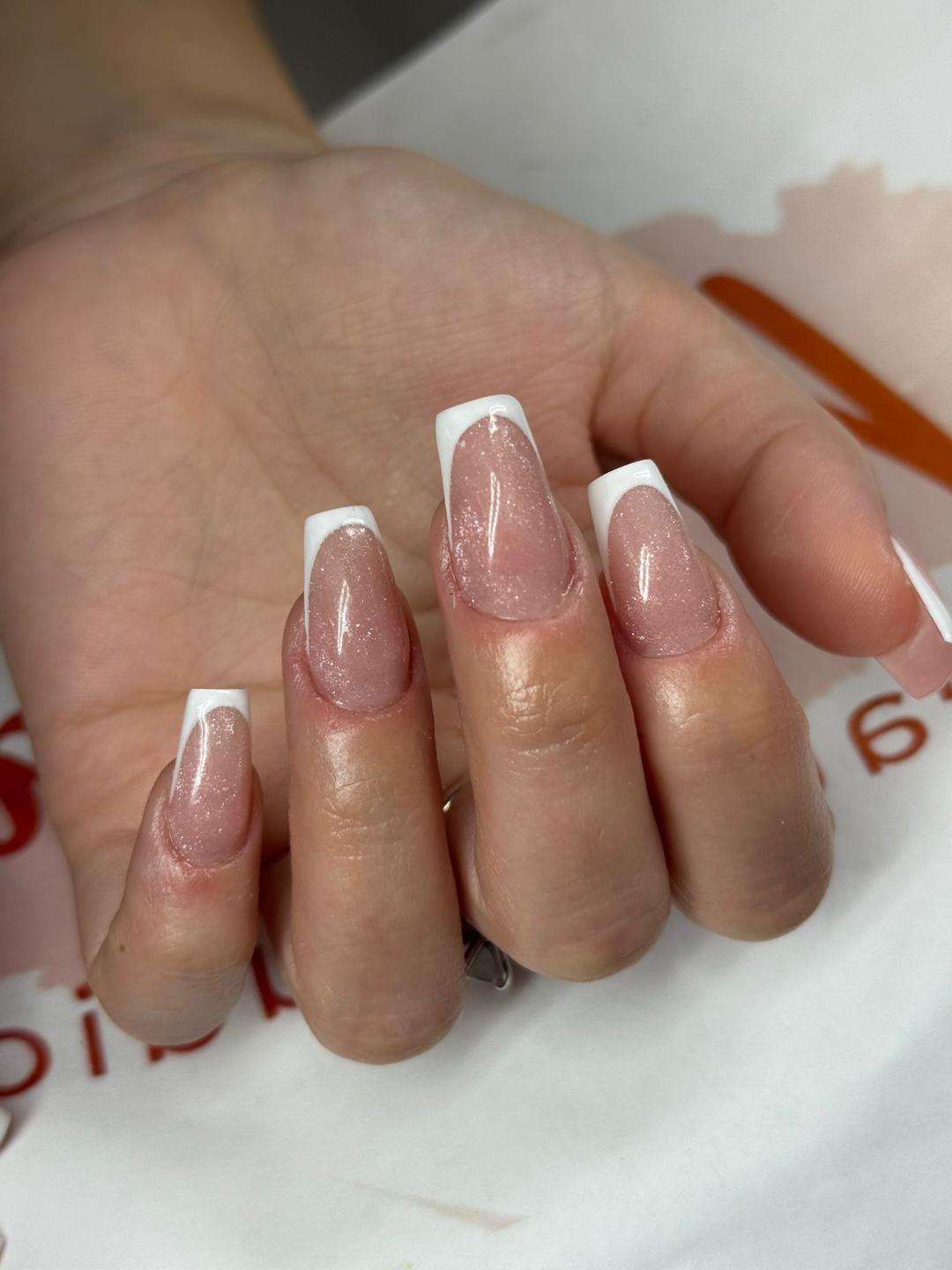 The Maya #beograd Izlivanje noktiju Izlivanje noktiju gelom + french - M dužina