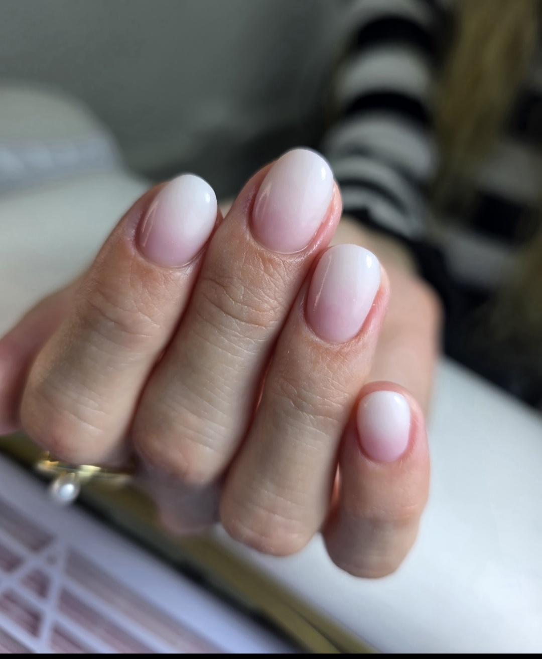 French / babyboomer - dodatak uz uslugu - Beauty & Fashion, Beograd Ukrašavanje noktiju Nokti Ukrašavanje noktiju, Beograd, Mirijevo
