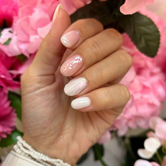 D&D Beauty Center #beograd Izlivanje noktiju Korekcija izlivanja noktiju gelom - M dužina