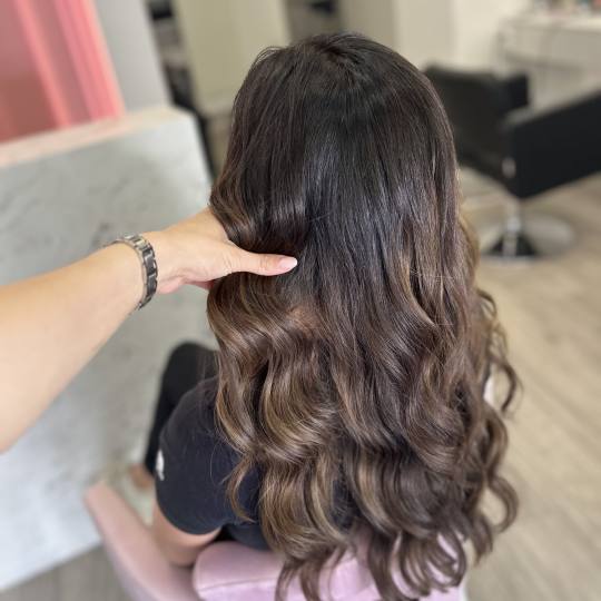 HeliS #beograd Pramenovi Pramenovi na foliju / Balayage + preliv + feniranje - duga kosa