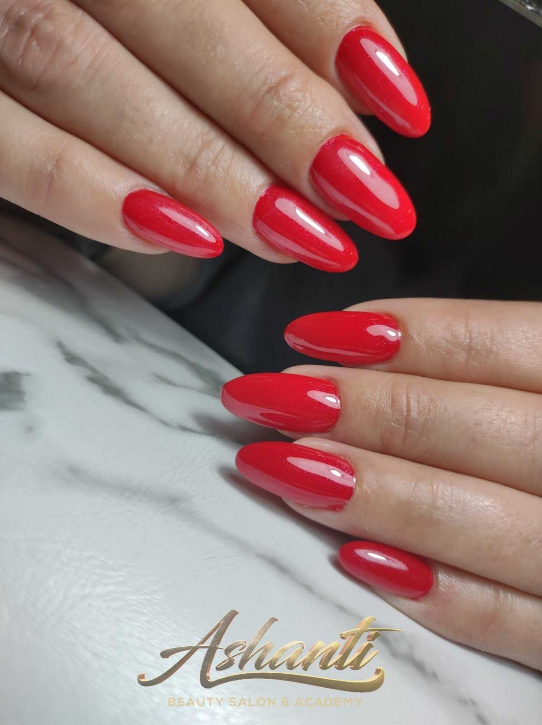 Ashanti Beauty Salon & Academy #beograd Ojačavanje noktiju Ojačavanje prirodnih noktiju gelom - boja