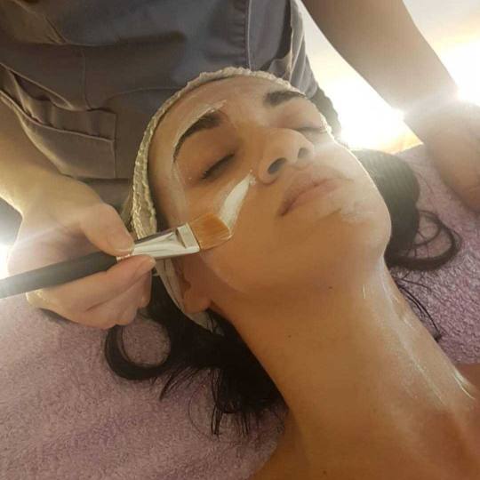 Unna Centar #beograd Masaža lica #maska Gua Sha lifting masaža lica BOLJE OD BOTOKSA! – MASAŽA 
