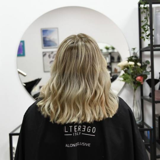 SALON 26 - Dorćol #beograd Pramenovi Pramenovi Pramenovi na foliju u više boja + preliv - kosa sre