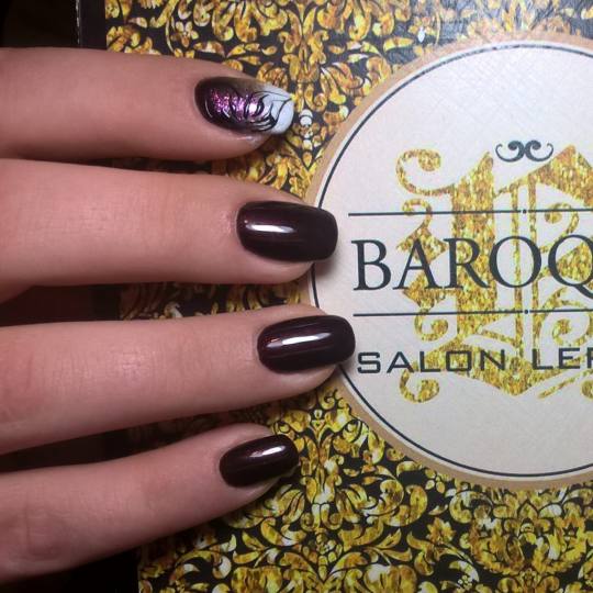 Baroque #beograd Izlivanje noktiju Izlivanje noktiju gelom + gel lak - kraći nokti
