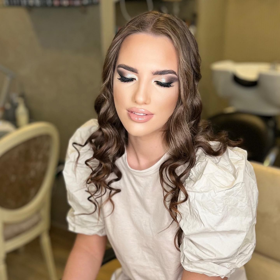 Bibi beauty centar #beograd Make-up / šminkanje Profesionalno šminkanje + veštačke trepavice