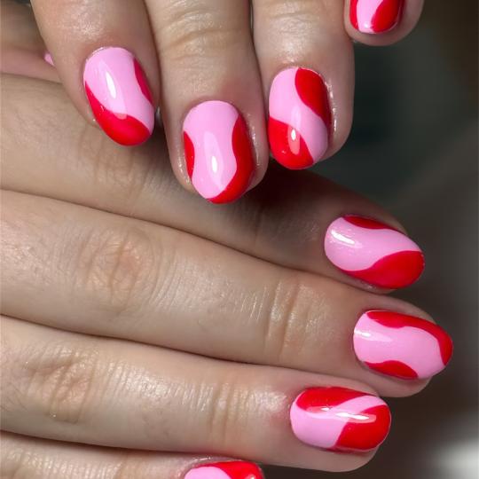 Mia bella beauty #novisad Izlivanje noktiju Izlivanje noktiju gelom - S dužina