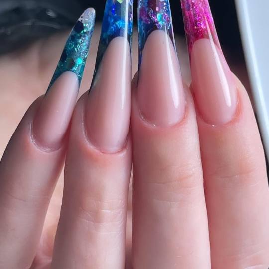 SM Beauty studio #nis Ojačavanje noktiju Građeni french