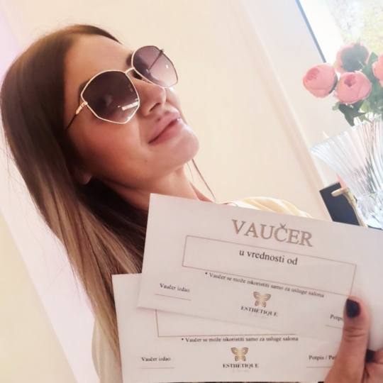 Esthetique Privé #beograd Manikir Vaučer po izboru