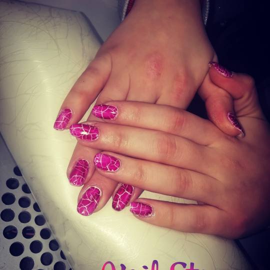 Nail Story #beograd Manikir aparatni manikir + nadogradnja noktiju + crackling ( ispucali ) gel lak 