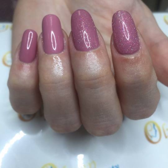 Olymp Beauty #nis Ojačavanje noktiju Ojačanje  noktiju Ojačavanje prirodnih noktiju gelom - duži