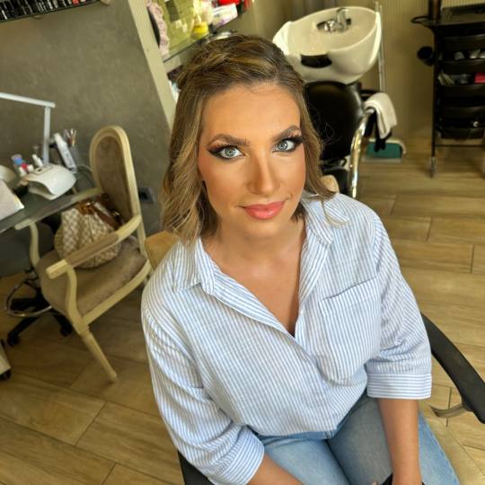 Bibi beauty centar #beograd Make-up / šminkanje Profesionalno šminkanje + veštačke trepavice + s