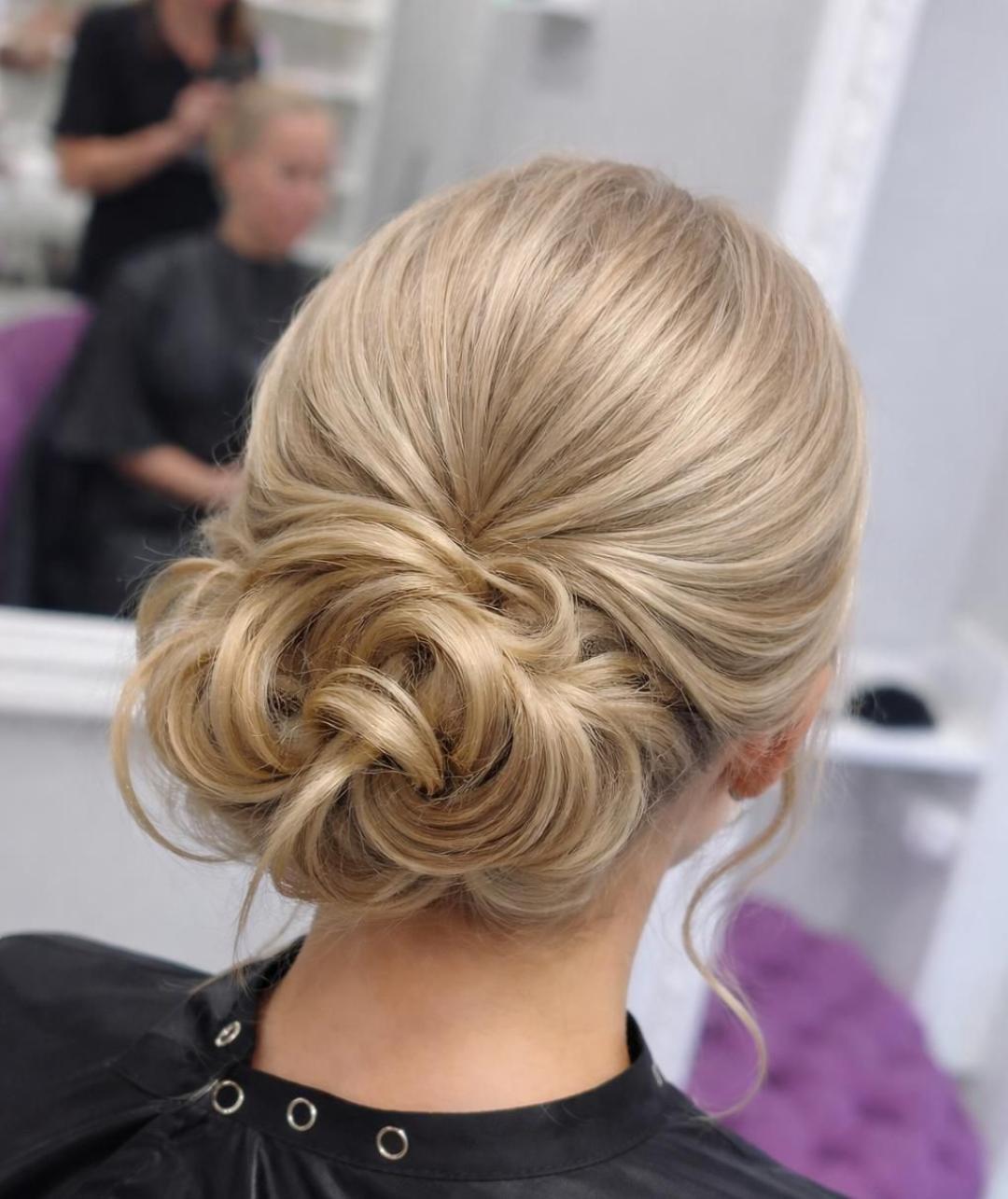 Svečana frizura - Angels, Novi Sad Svečane i frizure za svadbu Frizerski saloni Svečane i frizure za svadbu, Novi Sad, Centar - Stari grad