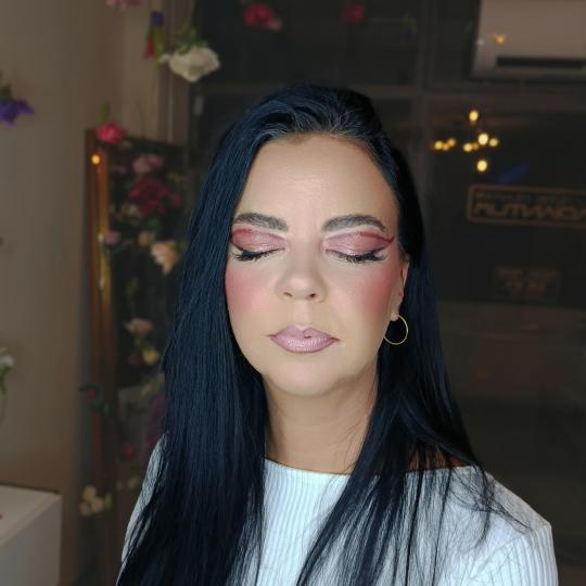 Adiantum Estetik Centar #nis Make-up / šminkanje Profesionalno šminkanje + veštačke trepavice