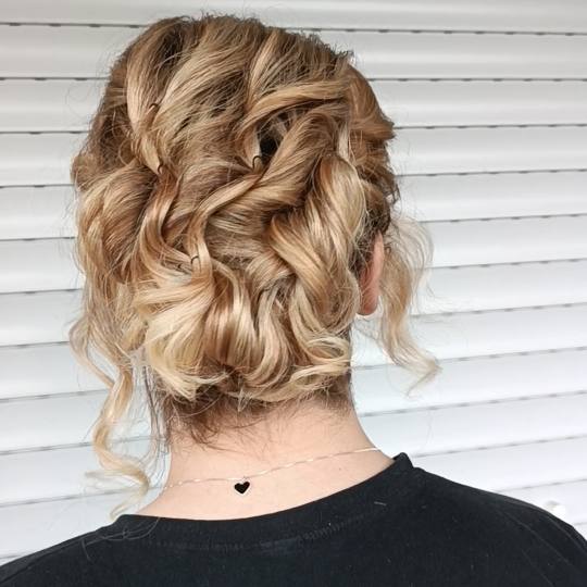 Travijata Donna #novisad Pletenice, kike, punđe Svečana frizura koktel / bridal / royal