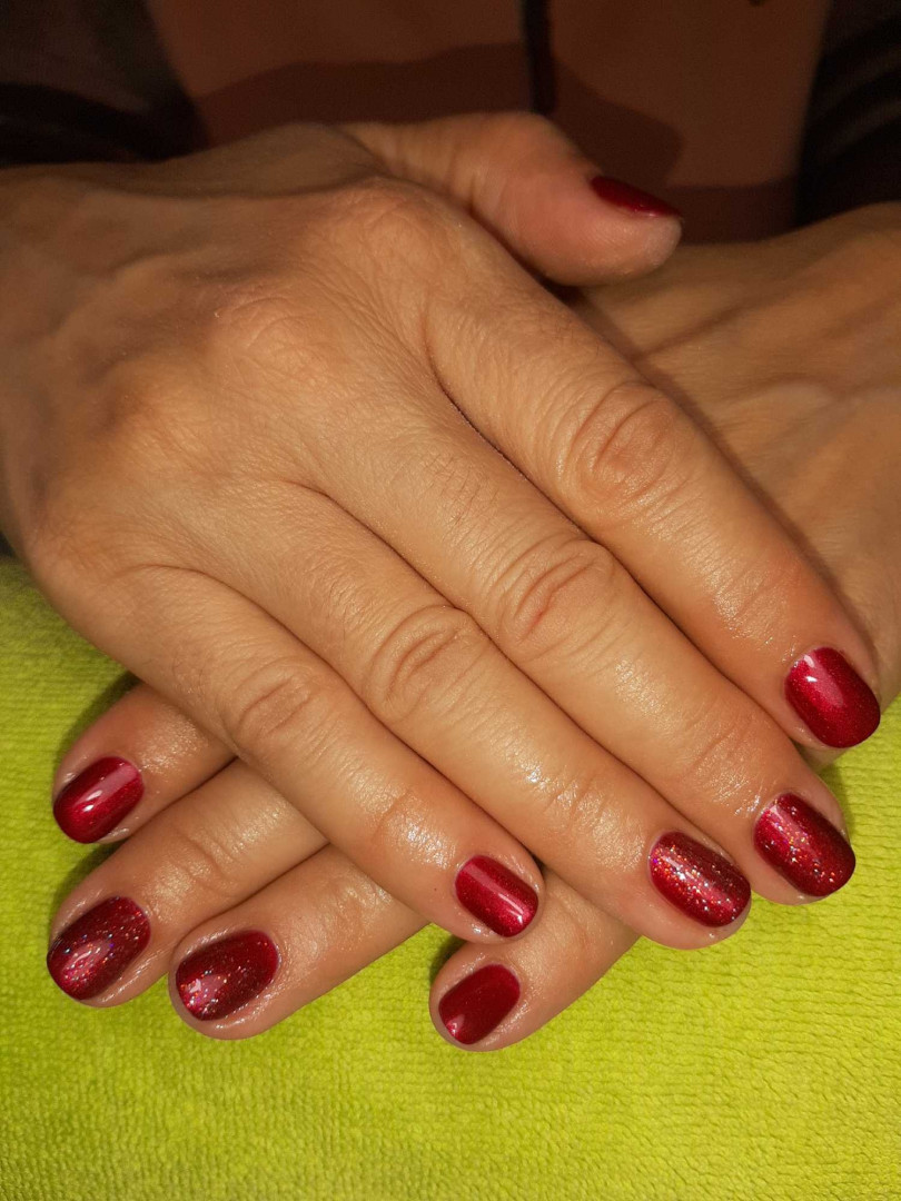 Ojačavanje prirodnih noktiju - gel lak baza - Migun centar relax, Beograd Gel lak Nokti Gel lak, Beograd, Centar, Stari grad, Dorćol