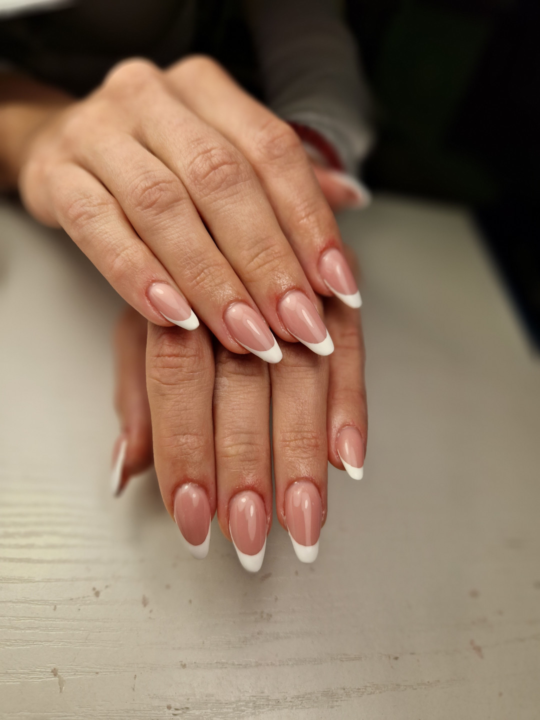 Butik Lepote #beograd Korekcija noktiju Korekcija noktiju gel boja ili frenc + aparatni manikir - M dužina