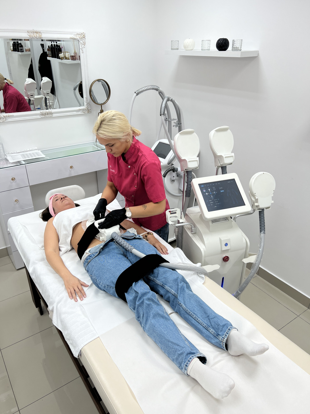 GM Beauty studio #beograd Medicinski pedikir Tesla body former EMS 5 tretmana za dve regije