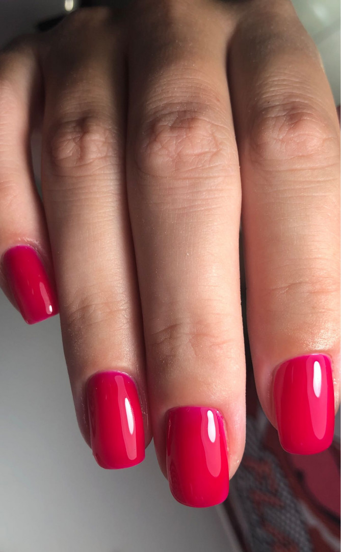 Mademoiselle Beauty #beograd Gel lak Korekcija gel laka - ruke sa aparatnim manikirom