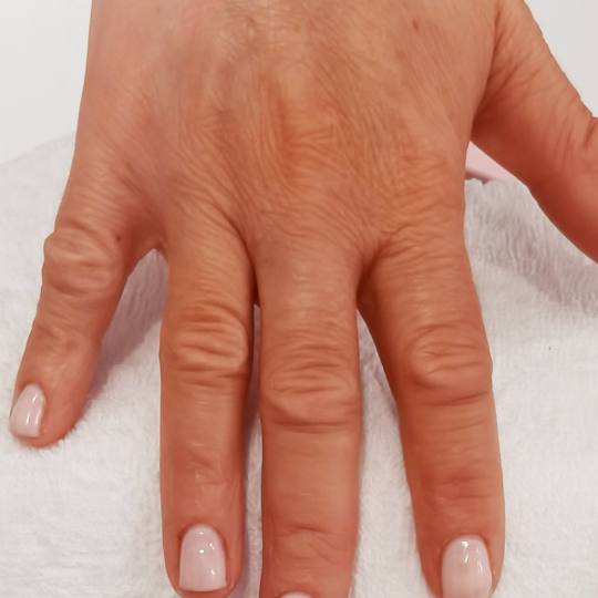 Wellness centar Be healthy Be happy #novisad Gel lak Gel lak - ruke