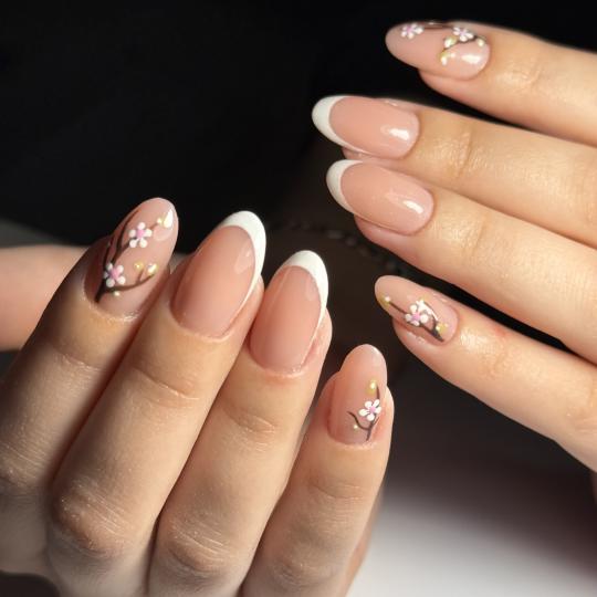 The Maya #beograd Korekcija noktiju Korekcija noktiju - M dužina