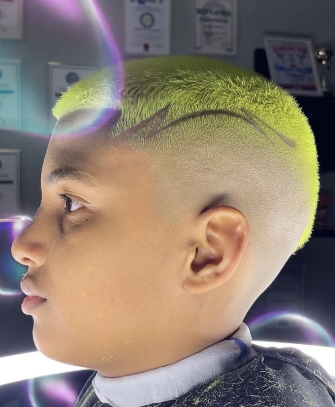 Vip Studio Mixa #beograd Farbanje kose Hairtattoo + kolorizacija + šišanje za muškarce - sve dužine kose