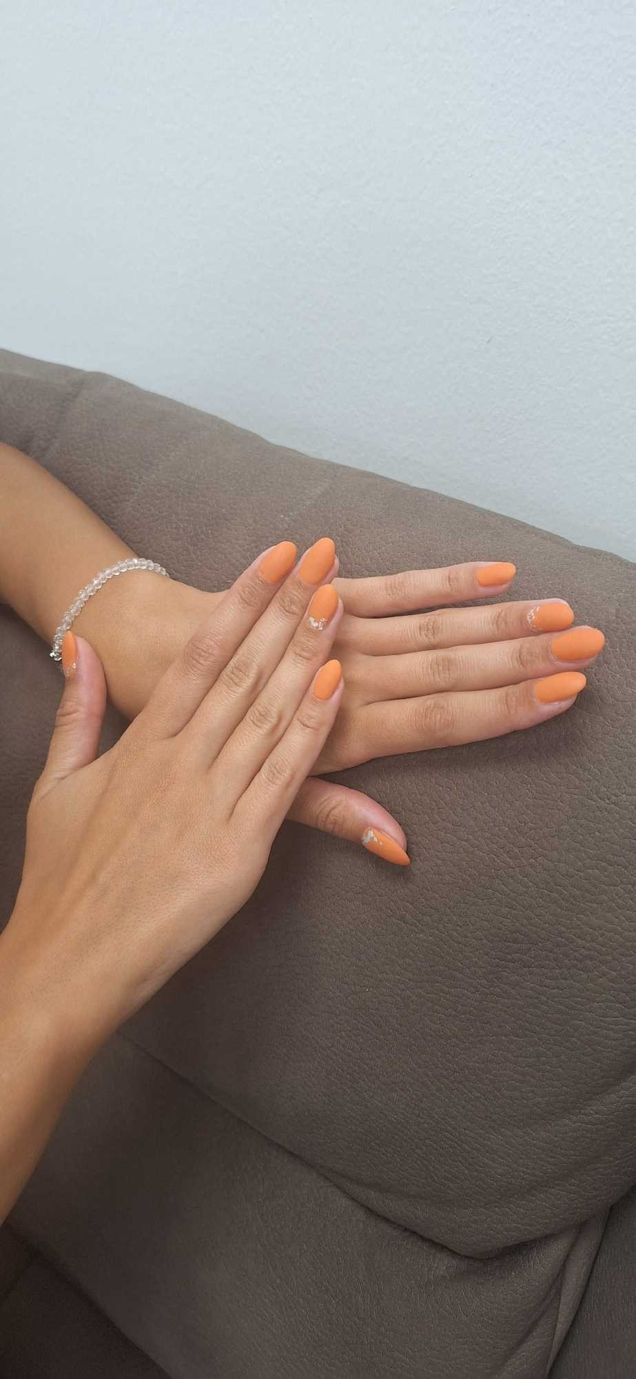 Monstera beauty salon #beograd Ojačavanje noktiju Ojačavanje prirodnih noktiju gelom - M dužina noktiju
