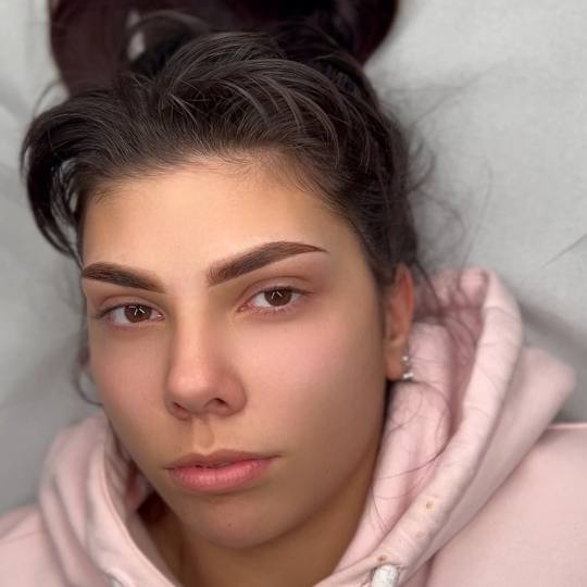 ElenA Studio #novisad Trajna šminka Puder obrve - prvi tretman Puder obrve - dobija se efekat osen