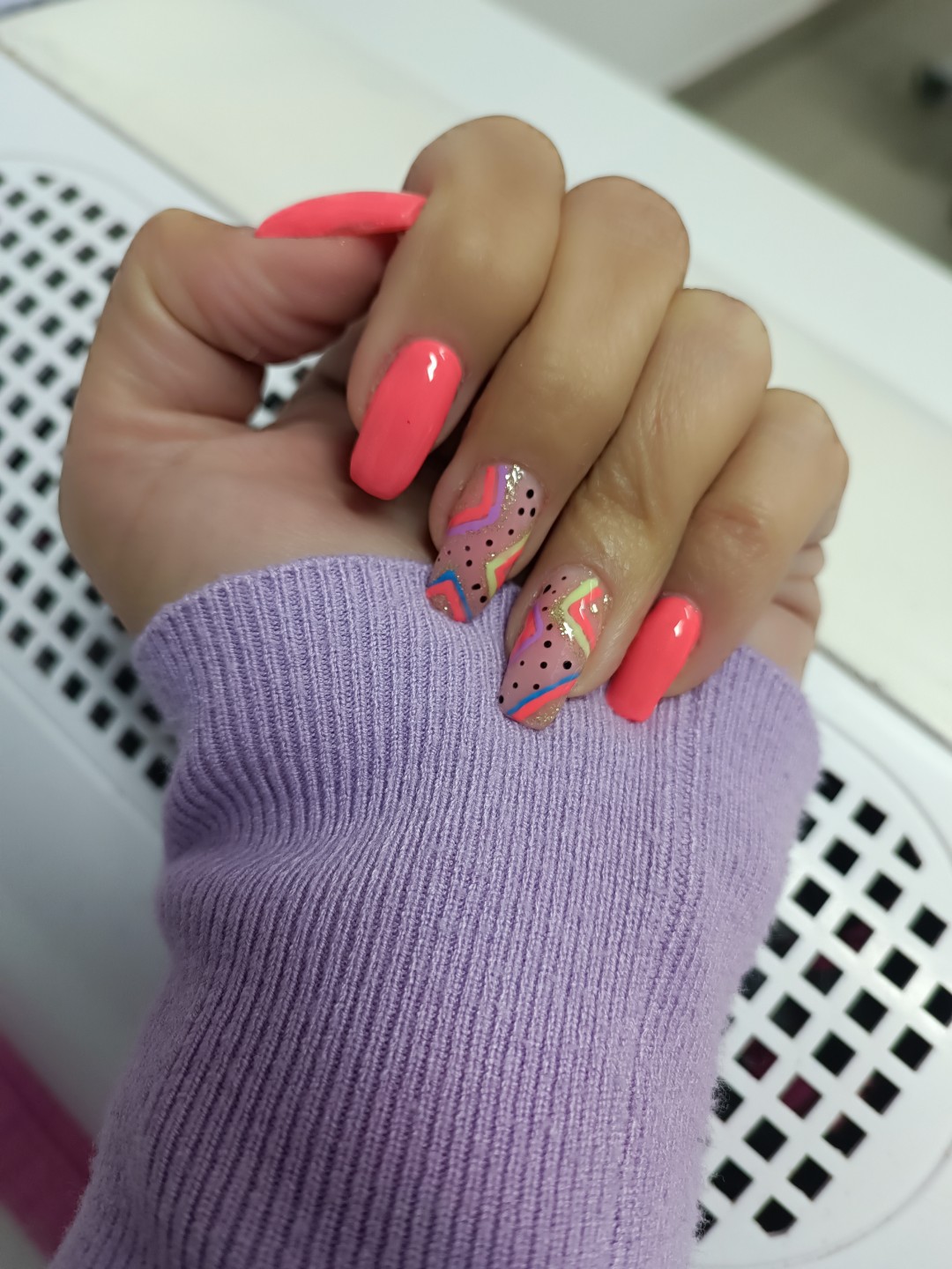 Taci nail art #beograd Korekcija noktiju Korekcija izlivanja / nadogradnje noktiju