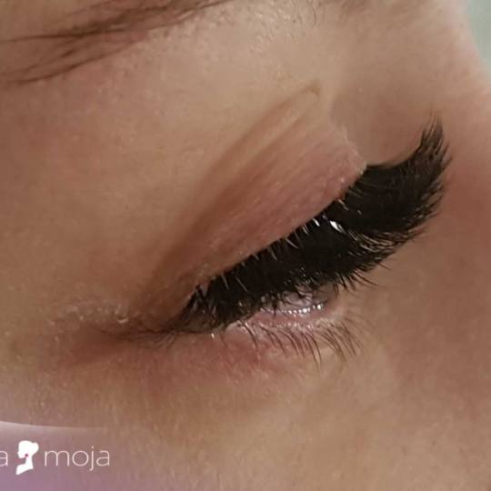 Slatka moja #beograd Nadogradnja trepavica Nadogradnja svilenih trepavica 3D - 8D