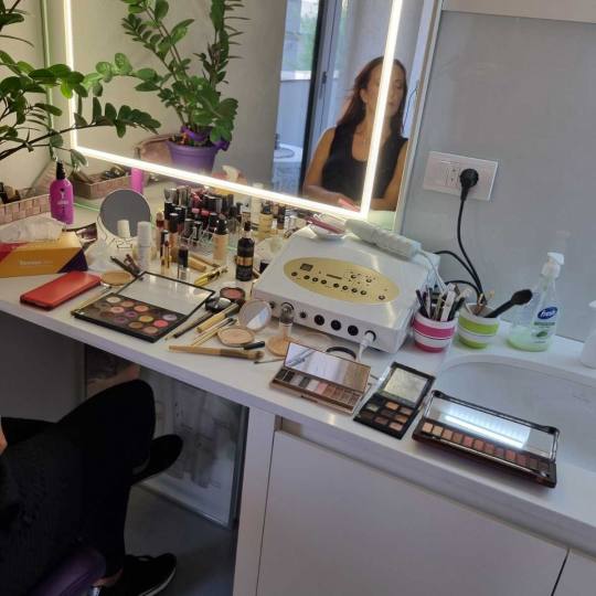 Iris + #beograd Make-up / šminkanje Profesionalno šminkanje Kreativnost u cilju lepote