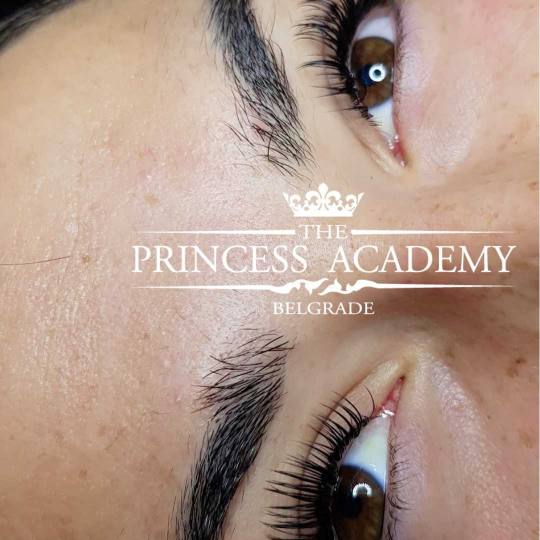 The Princess Academy #beograd Nadogradnja trepavica Nadogradnja svilenih trepavica - 1 na 1
