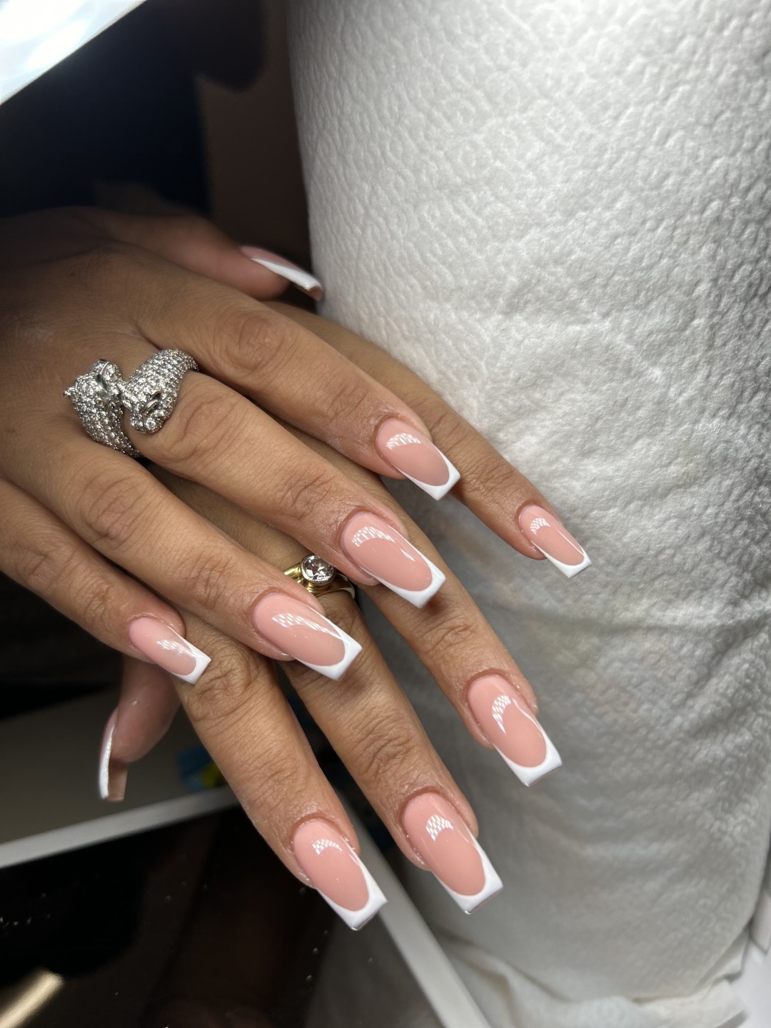 MN Beauty studio #beograd Izlivanje noktiju Izlivanje noktiju gelom - L dužina