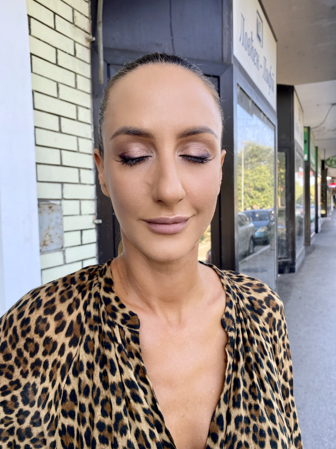 Lovely Style #beograd Make-up / šminkanje Profesionalno šminkanje + svečana frizura