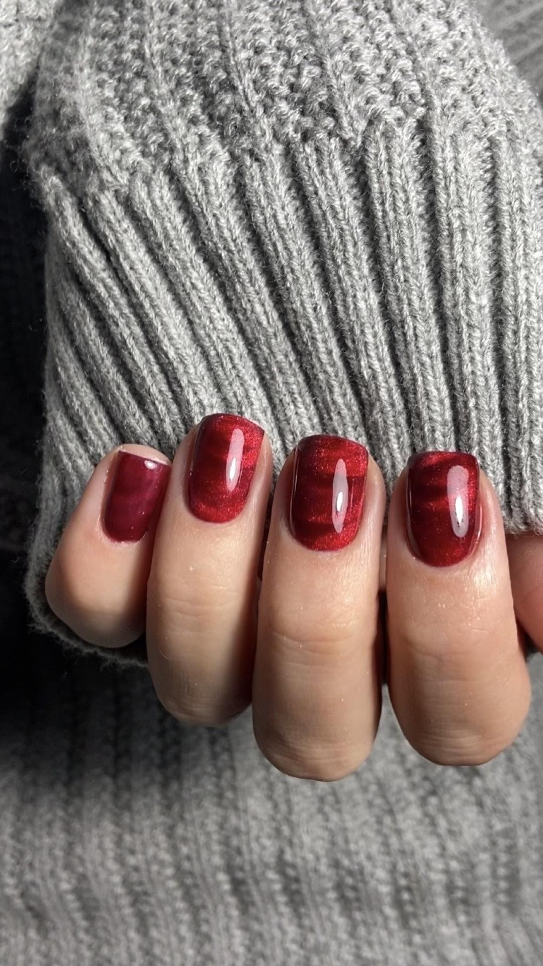 Srednji dizajn - Touch Aesthetic&Medical care, Beograd Ukrašavanje noktiju Nokti Ukrašavanje noktiju, Beograd, Vračar, Čubura, Crveni krst