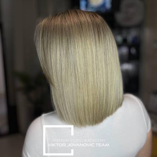 Viktor Jovanović TEAM 2 #subotica Pramenovi Pramenovi / balayage - kosa srednje dužine