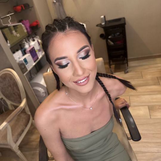 Bibi beauty centar #beograd Make-up / šminkanje Profesionalno šminkanje + veštačke trepavice mak