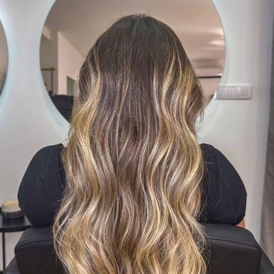 44. Beauty Concept #beograd Feniranje i stilizovanje Feniranje na talase - duga kosa