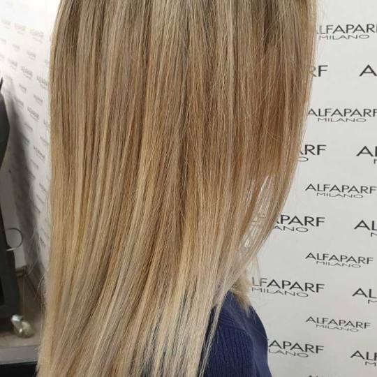 Alfaparf Studio #beograd Pramenovi Izvlačenje pramenova blanšem + preliv - duga kosa